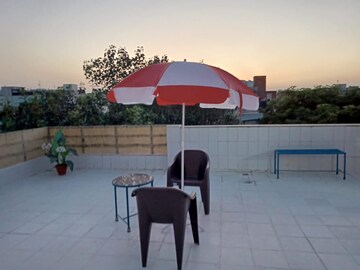 Terrace in 1 RK Apartment at Defence Colony – for Rent