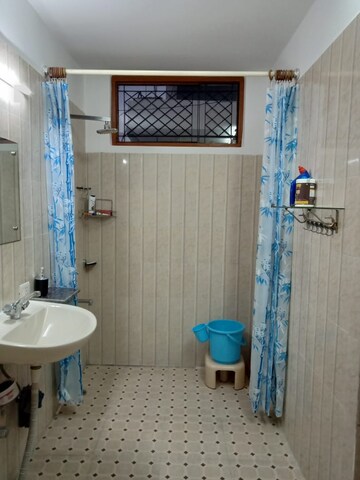 Bathroom in 1 RK Apartment at Defence Colony – for Rent
