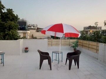 Terrace in 1 RK Apartment at Defence Colony – for Rent