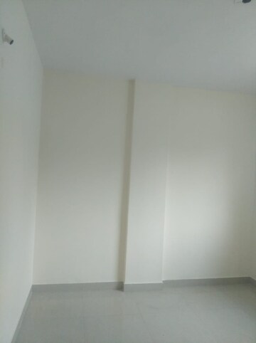 Room in 3 BHK Builder Floor at Sector 40 – for Rent