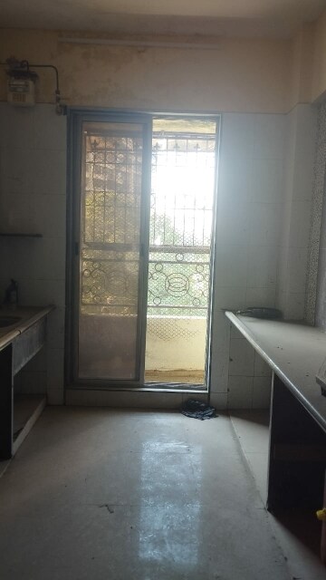 Room in 3 BHK Apartment at Regency Estate, Dombivli East – for Rent