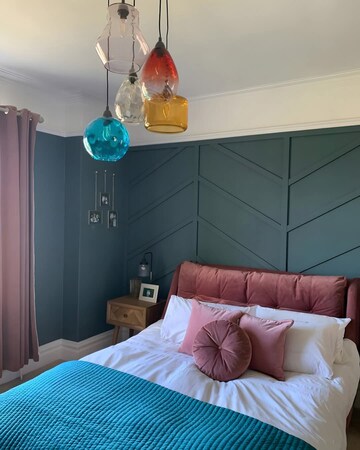 Bedroom in 2.5 BHK Builder Floor at Krishna Nagar – for Rent