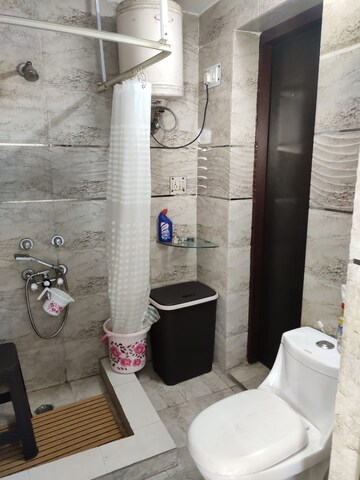 Bathroom in 1 BHK Apartment at Defence Colony – for Rent
