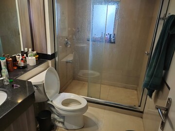 Bathroom in 4 BHK Apartment at DLF The Summit, Dlf Phase V – for Rent