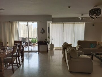 Living Room in 4 BHK Apartment at DLF The Summit, Dlf Phase V – for Rent
