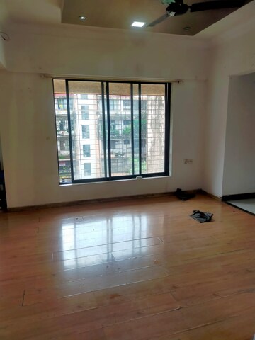 Room in 2 BHK Apartment at Royal Palms, Goregaon East – for Rent