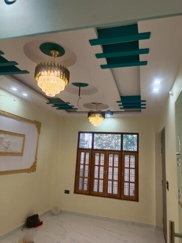 Room in 2 BHK Independent House at Sultanpur Road – for Sale