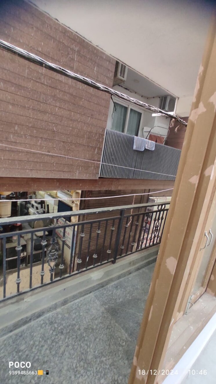 Balcony, mehrauli gurgaon road 1 Bedroom 600 Sq.Ft. Builder Floor In Mehrauli Gurgaon Road Delhi 7976169