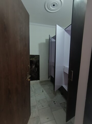 Master Bedroom in 3 BHK Independent House at Ansal Plaza Sector-23, Sector 23 – for Rent