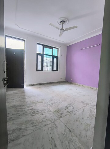 Room in 3 BHK Independent House at Ansal Plaza Sector-23, Sector 23 – for Rent