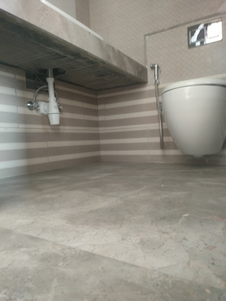 Bathroom, kalpataru-radiance 3 Bedroom 1957 Sq.Ft. Apartment In Goregaon West Mumbai 7976300