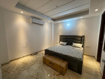 Master Bedroom in 3 BHK Builder Floor at Saket – for Rent