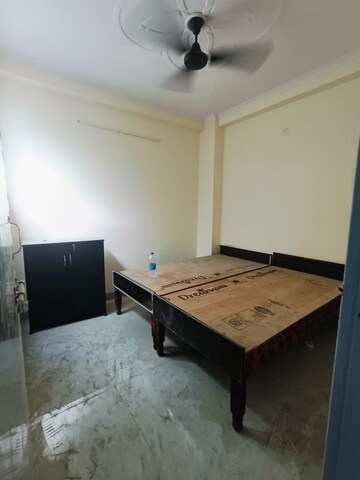 Bedroom in 1 BHK Apartment at East Delhi – for Rent