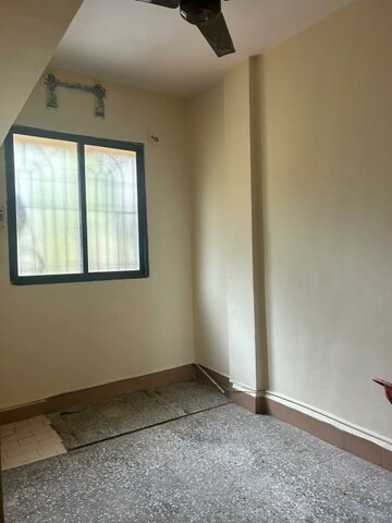 Room in 1 BHK Apartment at Thane West – for Rent