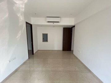 Room in 2 BHK Apartment at Lodha Parkside, Worli – for Sale