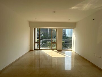Room in 2 BHK Apartment at Lodha Parkside, Worli – for Sale
