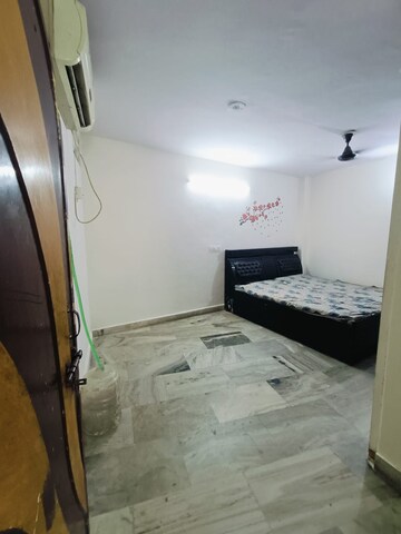 Room in 1 BHK Apartment at East Delhi – for Rent