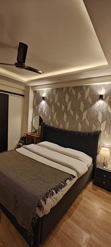 Bedroom in 3.5 BHK Villa at Gaurav Enclave I, Mira Road – for Rent