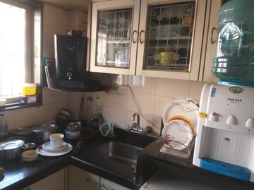 Master Bedroom in 3 BHK Apartment at Khar West – for Rent