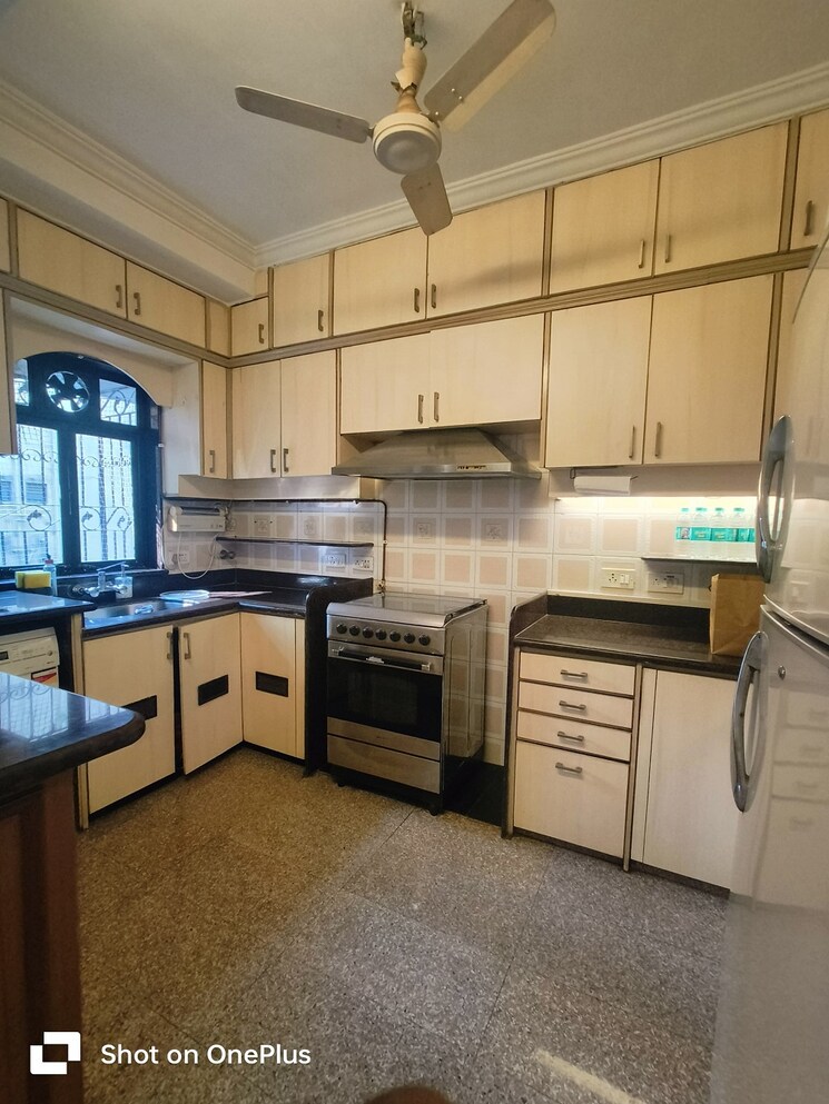 Kitchen, bandra west 2 Bedroom 750 Sq.Ft. Apartment In Bandra West Mumbai 7976744