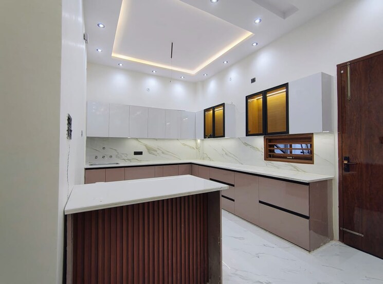 Kitchen, bptp-park-grandeura 3 Bedroom 2455 Sq.Ft. Villa In Sector 82 Faridabad 7977012