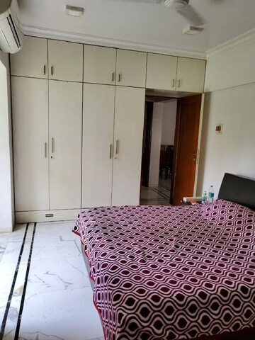 Bedroom in 3 BHK Apartment at Khar West – for Rent