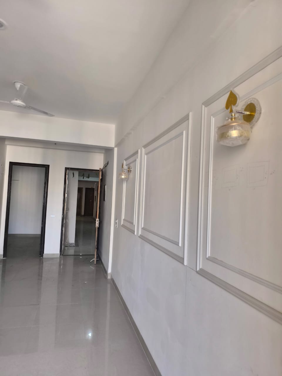 3 BHK 1700 Sq.Ft. Apartment in Gaur Saundaryam