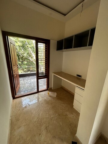 Room in 4 BHK Independent House at Jp Nagar – for Sale