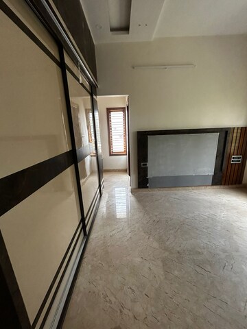 Room in 4 BHK Independent House at Jp Nagar – for Sale