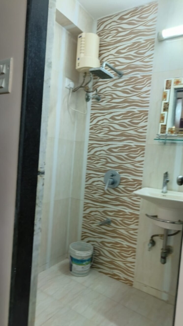 Bathroom, fairmont-palazo 2 Bedroom 654 Sq.Ft. Apartment In Santacruz East Mumbai 7977162