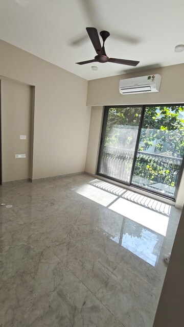 Room in 2 BHK Apartment at Majestic Avighna, Chembur – for Rent