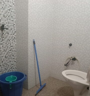 Bathroom in 3 BHK Builder Floor at Anand Vihar – for Rent