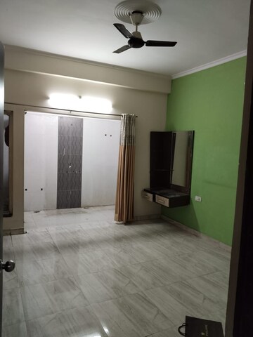 Room in 2 BHK Independent House at Gomti Nagar – for Rent