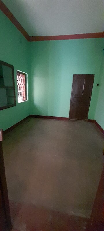 Room in 3 BHK Independent House at Kolkatta Gpo – for Rent