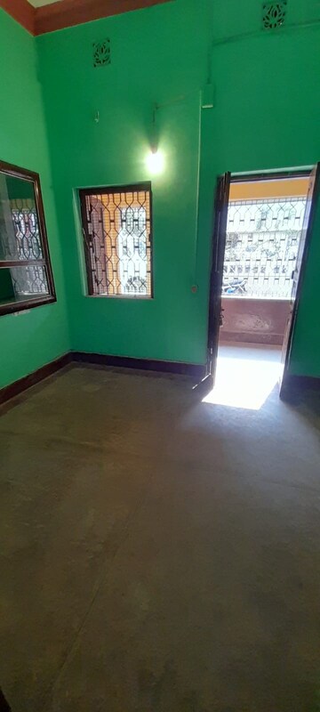 Room in 3 BHK Independent House at Kolkatta Gpo – for Rent