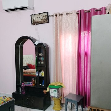 Furnished Amenities in 4 BHK Independent House at Phi Iii Greater Noida – for Sale