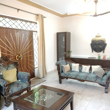 Living Room in 4 BHK Independent House at Phi Iii Greater Noida – for Sale