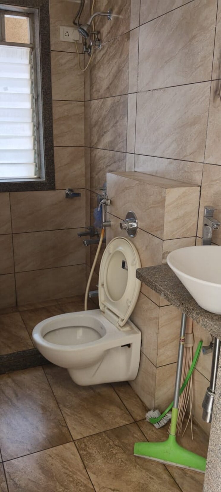 Bathroom, ace-aviana 2 Bedroom 727 Sq.Ft. Apartment In Kasarvadavali Thane 7977432