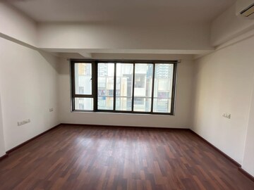 Room in 3 BHK Apartment at Aristo Pearl Residency, Prabhadevi – for Sale