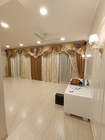 Room in 3 BHK Apartment at Horizon Highgrove, Mundhwa – for Sale