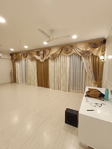 Room in 3 BHK Apartment at Horizon Highgrove, Mundhwa – for Sale