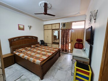 Bedroom in 3 BHK Apartment at Kiran Residency, Sector 56 – for Sale