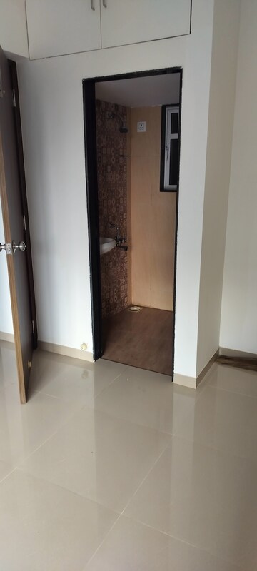 Room in 1 BHK Apartment at JP North Aviva, Mira Road – for Rent