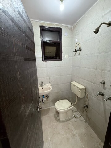 Bathroom in 2 BHK Builder Floor at Dwarka – for Rent