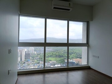 Room in 1 BHK Apartment at Godrej Nest Kandivali, Kandivali East – for Rent