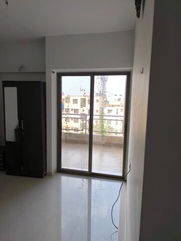 Room in 2 BHK Apartment at Alcon Renaissant, Kharadi – for Rent