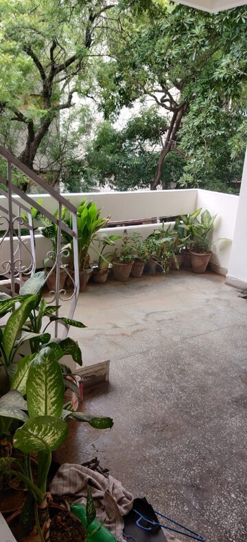 Master Bedroom in 2 BHK Builder Floor at Kalkaji – for Rent