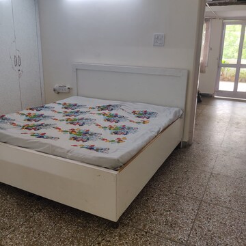 Bedroom in 2 BHK Builder Floor at Kalkaji – for Rent