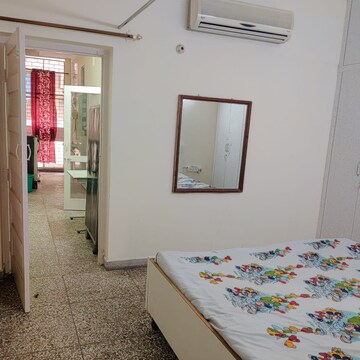 Room in 2 BHK Builder Floor at Kalkaji – for Rent
