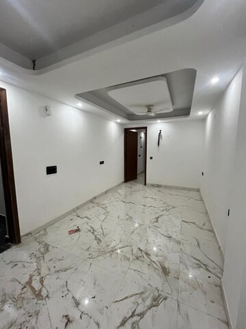 2 BHK Builder Floor For Rent in Saket